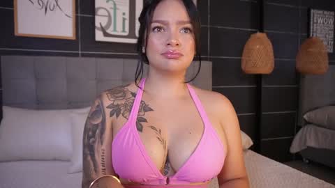   online show from December 10, 1:55 pm