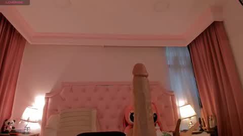 Vale Toro  online show from January 15, 2:23 pm