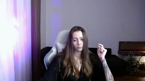 Snapshot of valents_cherry chatting on January 5, 5:41 pm Valentina online show from January 5, 5:41 pm