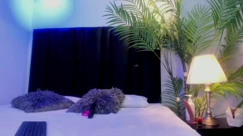 valeri_tafur online show from September 11, 11:32 am