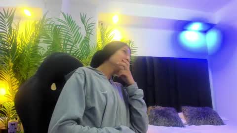 valeri_tafur online show from October 3, 10:53 am