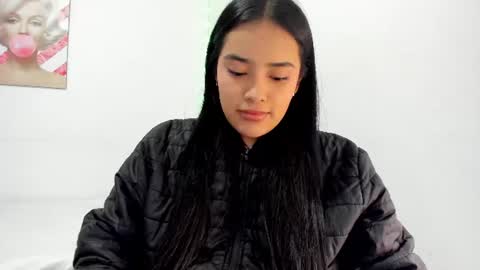 valeria_miller69 online show from June 9, 2:16 pm