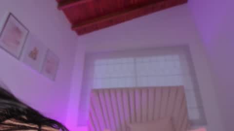    online show from March 30, 11:32 am