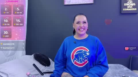 valeriaa cruz online show from April 8, 10:28 am