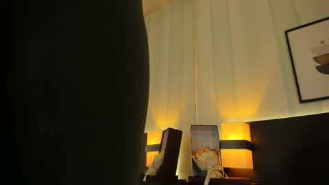 Snapshot of valeriaa_soler chatting on March 6, 11:58 am Valeria online show from March 6, 11:58 am