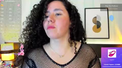 Snapshot of valeriaa_soler chatting on March 11, 2:29 pm Valeria online show from March 11, 2:29 pm