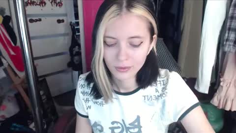 ValeriaXKiss online show from February 23, 9:06 am