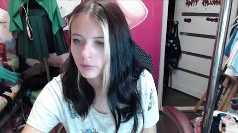ValeriaXKiss online show from October 12, 8:33 pm