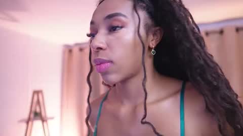 Valerie Style3 online show from November 18, 4:13 am