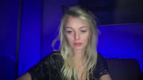 Valerie  online show from October 8, 8:02 pm