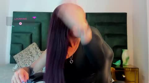 valeriemattson online show from December 17, 6:23 pm