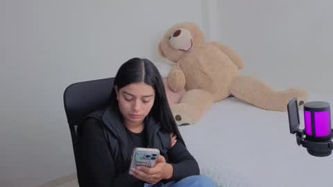 Juli C online show from December 21, 12:59 am