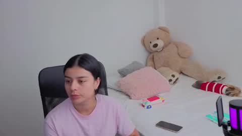 Juli C online show from December 17, 1:11 am