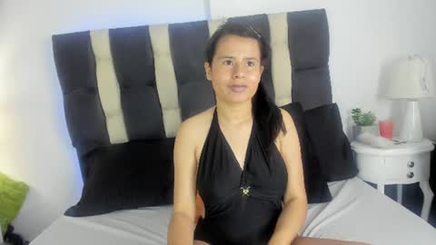 valery_hot692 online show from June 10, 3:33 pm