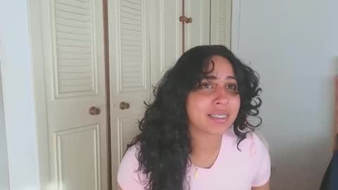 valery_lovex_ online show from April 9, 12:10 pm