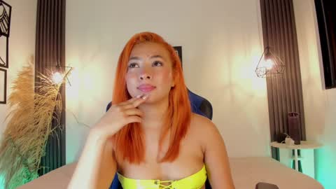 Snapshot of valerycolins chatting on December 24, 12:33 pm call me Maria online show from December 24, 12:33 pm