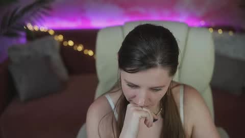 V A L E R Y  M U R online show from April 3, 11:36 pm