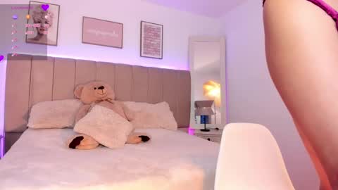 Snapshot of valka_wolfe chatting on December 5, 8:00 pm Valka online show from December 5, 8:00 pm