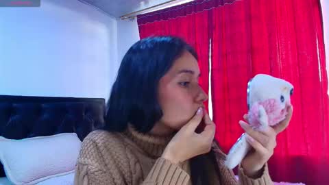 Taty independent account online show from November 19, 8:42 pm