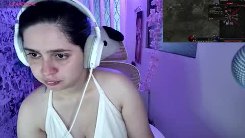 Snapshot of vallolet1_ chatting on September 12, 3:29 am Im Violet online show from September 12, 3:29 am