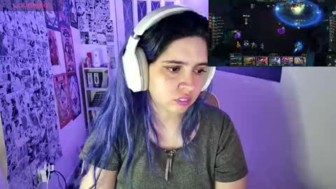Snapshot of vallolet1_ chatting on October 16, 2:03 am Im Violet online show from October 16, 2:03 am