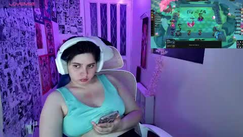 Snapshot of vallolet1_ chatting on September 21, 12:09 am Im Violet online show from September 21, 12:09 am