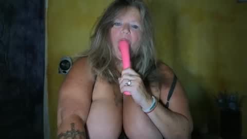 vampwoman online show from May 30, 5:49 am