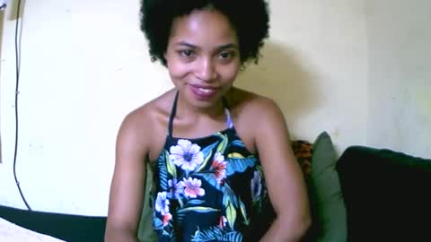 Snapshot of vanah344375 chatting on October 2, 7:52 pm vanah344375 online show from October 2, 7:52 pm
