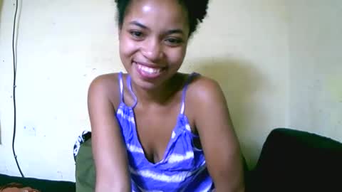 Snapshot of vanah344375 chatting on October 7, 5:23 am vanah344375 online show from October 7, 5:23 am