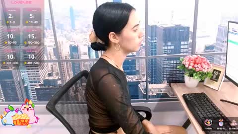 VANESA online show from October 6, 2:01 pm