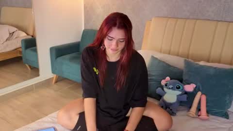 vanessa_foxyy online show from August 6, 7:10 pm