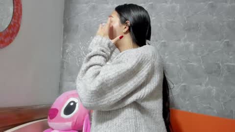 vanessaadol online show from January 30, 10:08 am