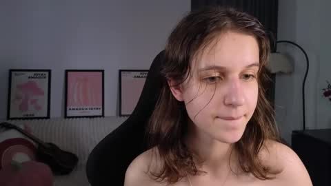 vanessa online show from May 22, 5:16 am