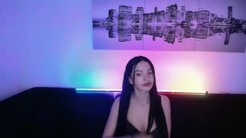 Vanessa Rusu online show from May 12, 11:00 pm