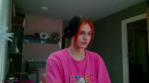 vanessatenderness online show from April 12, 9:34 am