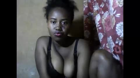 vaniah321 online show from December 16, 6:53 am