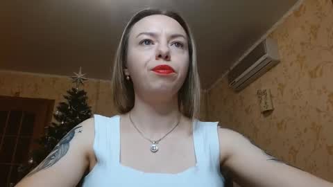 VanillaMuffin online show from December 20, 1:59 pm