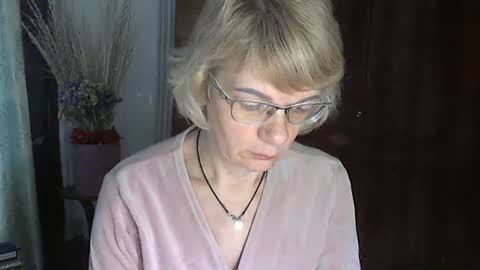 Vanillaxcreamy online show from January 26, 1:47 pm