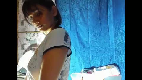 vanneloope online show from April 12, 10:01 pm