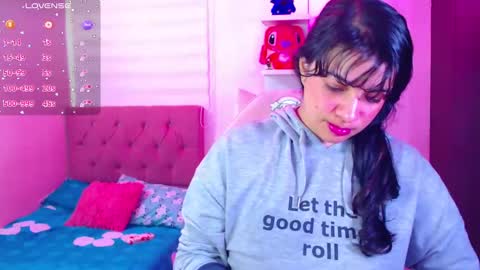 Snapshot of vannessa_shy chatting on December 26, 8:11 pm Vanesa online show from December 26, 8:11 pm