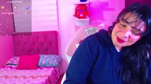 Snapshot of vannessa_shy chatting on January 5, 12:09 am Vanesa online show from January 5, 12:09 am