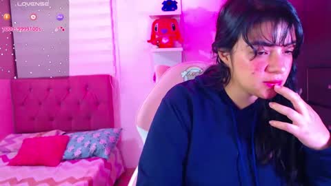 Snapshot of vannessa_shy chatting on January 4, 12:48 am Vanesa online show from January 4, 12:48 am