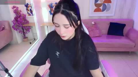   online show from July 25, 12:34 pm