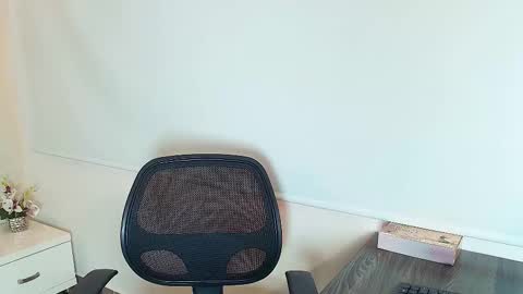 Snapshot of vctoria_collins_ chatting on October 8, 11:14 am Victoria online show from October 8, 11:14 am