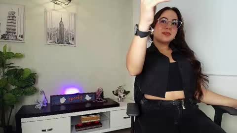 Victoria online show from October 29, 11:25 am