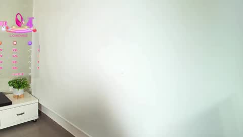 Victoria online show from November 24, 12:29 pm