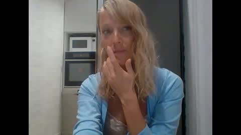Snapshot of veessa chatting on October 7, 5:28 pm Veessa online show from October 7, 5:28 pm