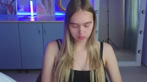 Snapshot of vel1ka chatting on September 9, 9:31 am Barbara online show from September 9, 9:31 am