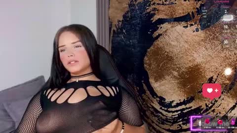 Snapshot of vella_sex chatting on March 7, 8:55 pm Vella online show from March 7, 8:55 pm