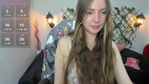 Snapshot of velvet__moon chatting on October 20, 2:31 pm Sophi online show from October 20, 2:31 pm